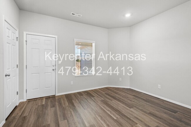 Building Photo - 817 S Katlyn Dr