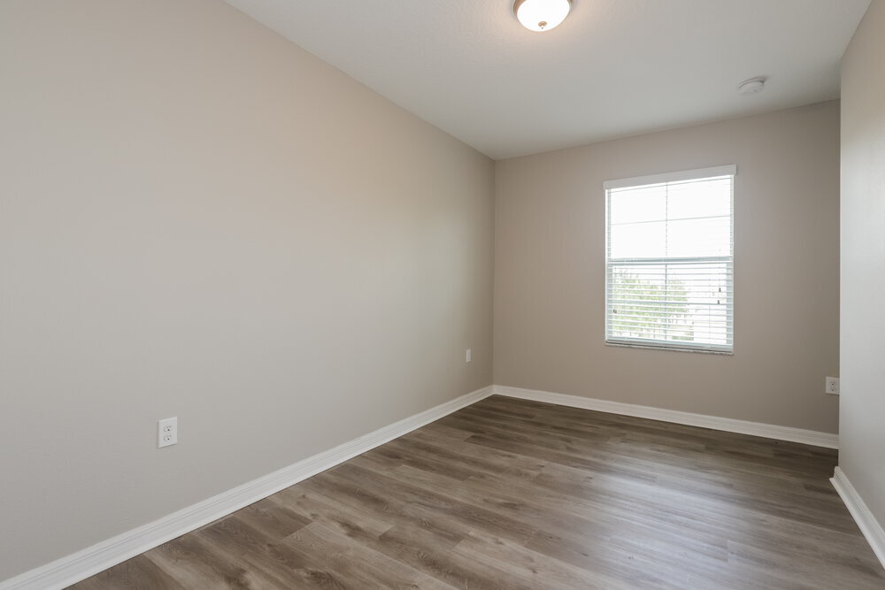 Building Photo - 12926 Utopia Gardens Way