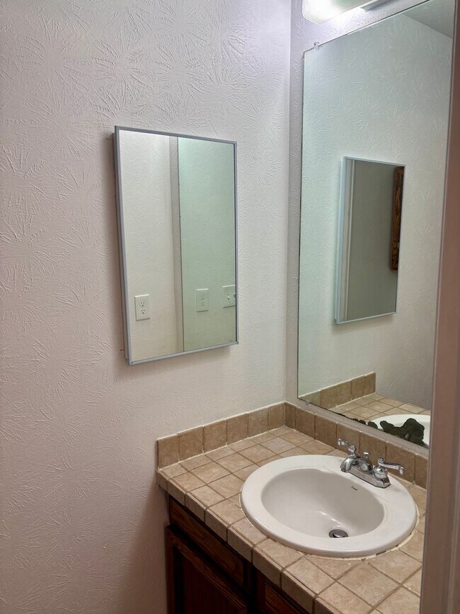 Building Photo - Charming 4bd/3ba home for rent Aurora Co 8...