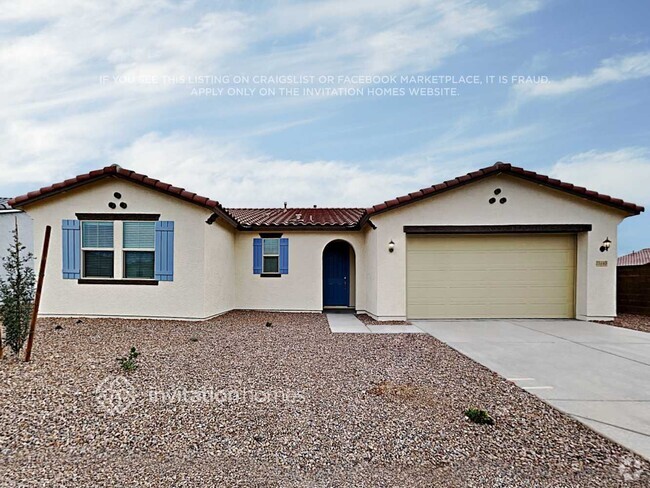 Building Photo - 11445 W La Reata Ave