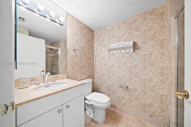 Building Photo - 4775 Collins Ave