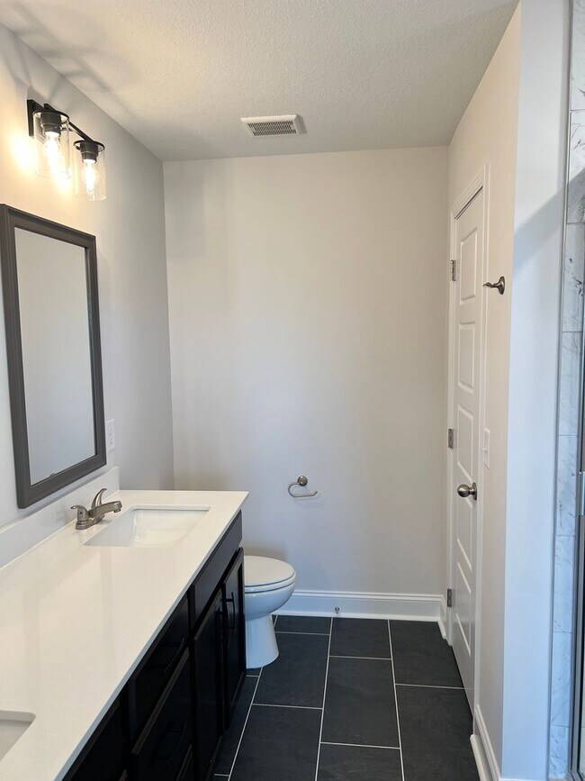 Building Photo - Brand New Three Bedroom in Cherry Acres