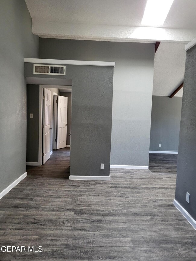 Building Photo - 11825 Lewis Lee Ct