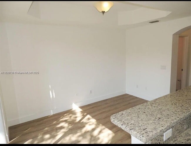 Building Photo - 4931 N Harbor Isles Dr