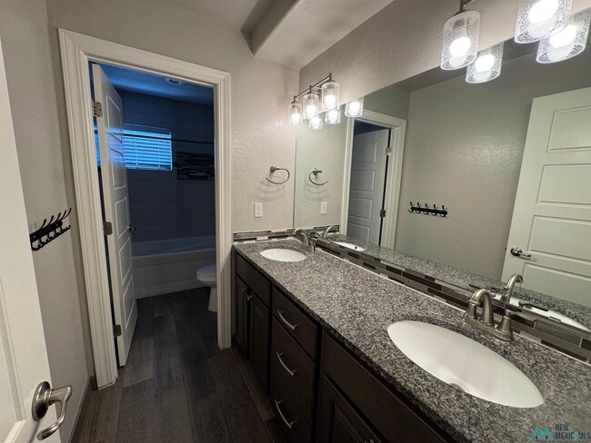 Building Photo - 2812 Browning Ave