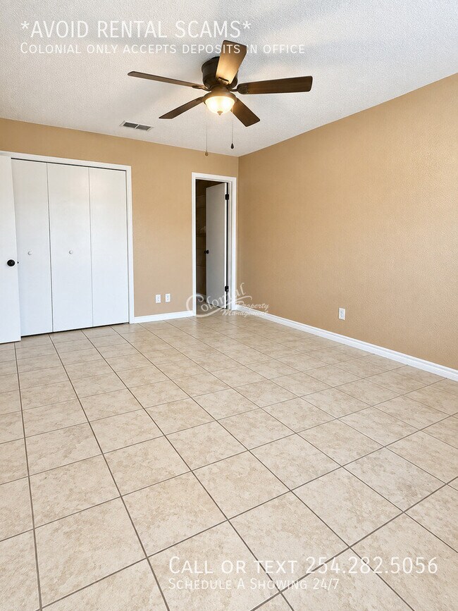 Building Photo - 2210 Cimmaron Dr