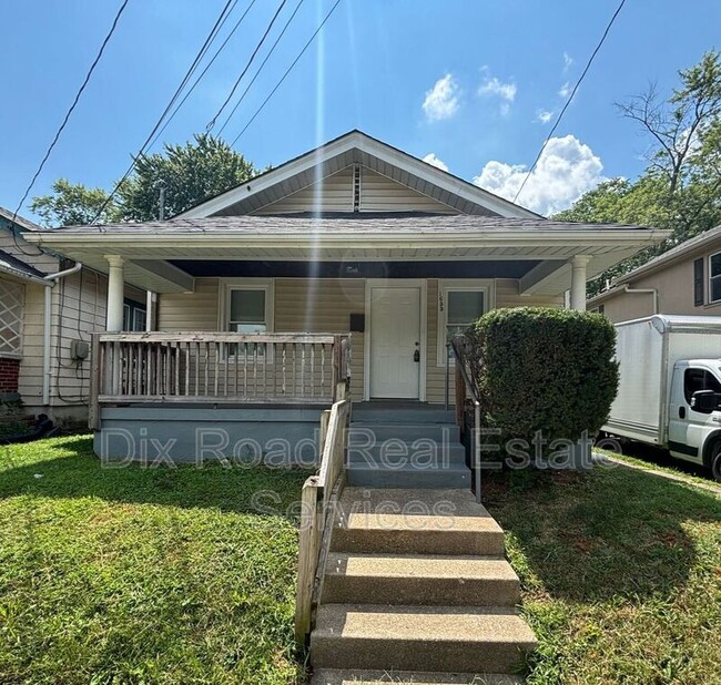 Primary Photo - 1655 Howell Ave