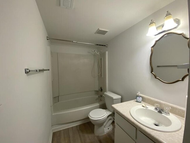 Building Photo - 3124 McAdams Dr