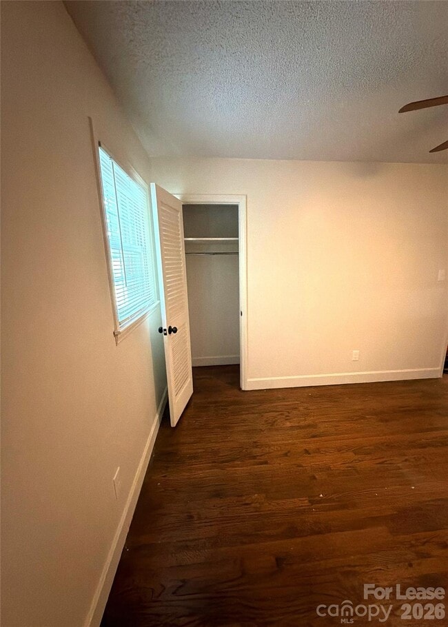 Building Photo - 4410 Brooktree Dr