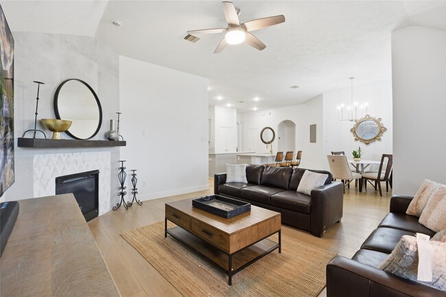 Building Photo - 17706 Windsor Grove Ln