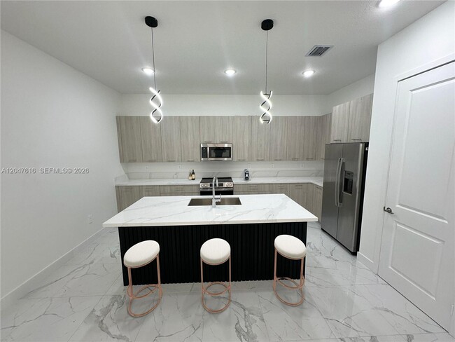 Building Photo - 4255 SW 123rd Ter