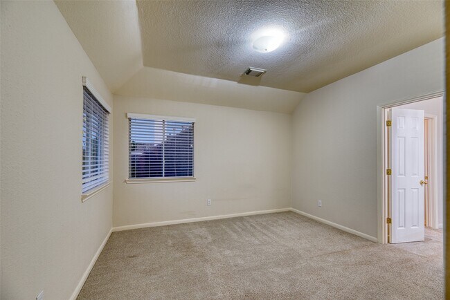 Building Photo - 19226 Atherton Ln