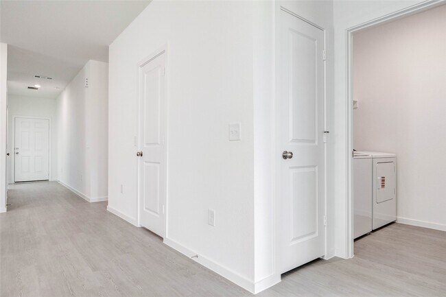 Building Photo - 15011 Rustic Moon Rd