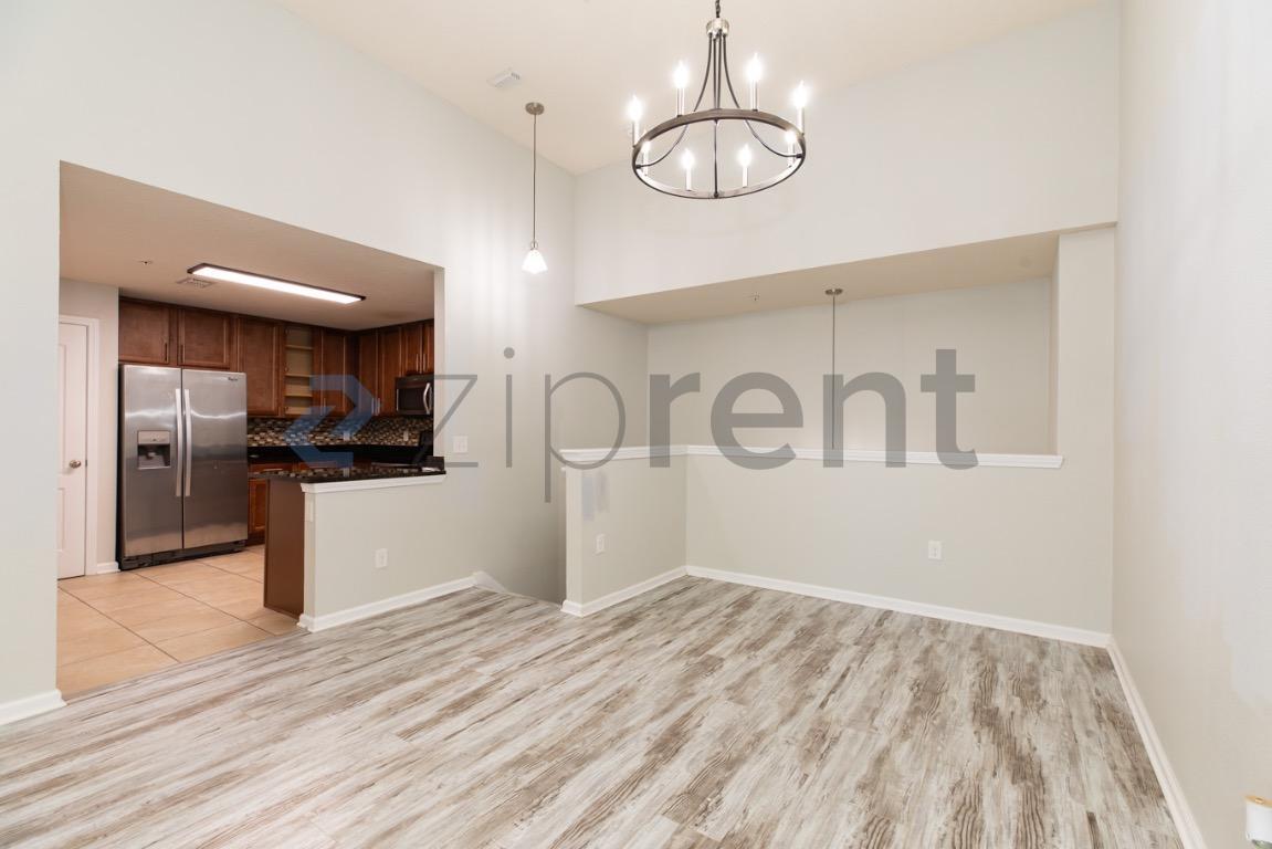 Building Photo - Unit 112