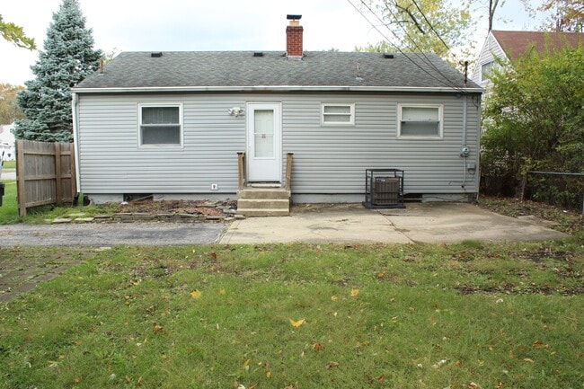 Building Photo - 3301 Scottwood Rd