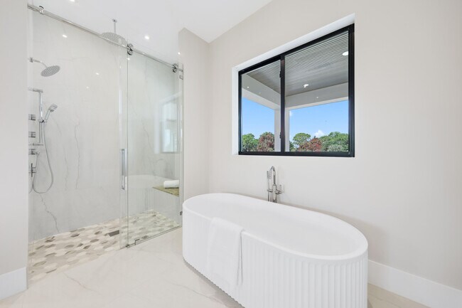 Building Photo - 151 Eden Ridge Ln