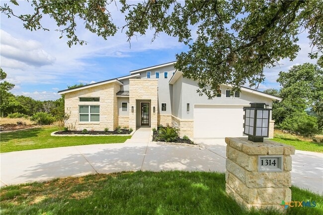 Building Photo - 1314 Clayton Nolen Dr