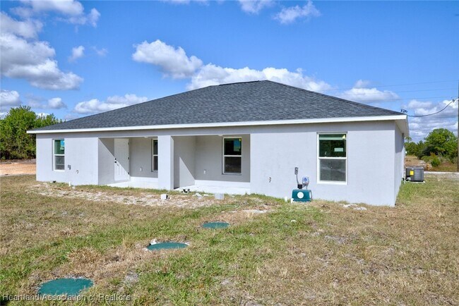 Building Photo - 293 Lincoln Rd NE