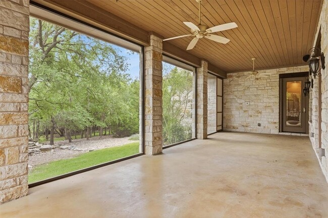 Building Photo - 203 Pristine Dr