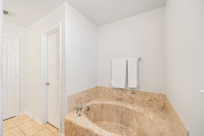 Building Photo - 214 John Alber Rd