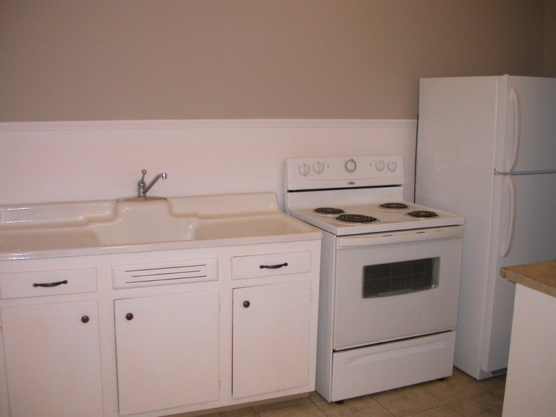 Building Photo - 110 Stone St