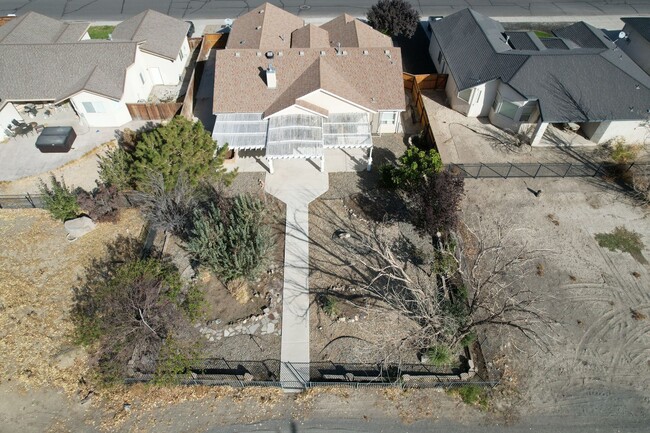 Building Photo - 3-bedroom home in Desert Lakes Golf Community