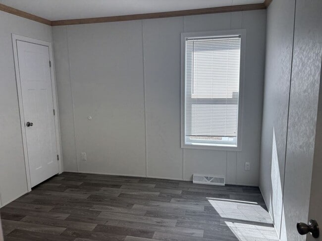 Building Photo - 119 Cimarron