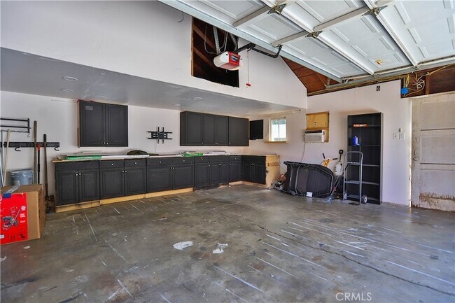 Building Photo - 3031 Chestnut St