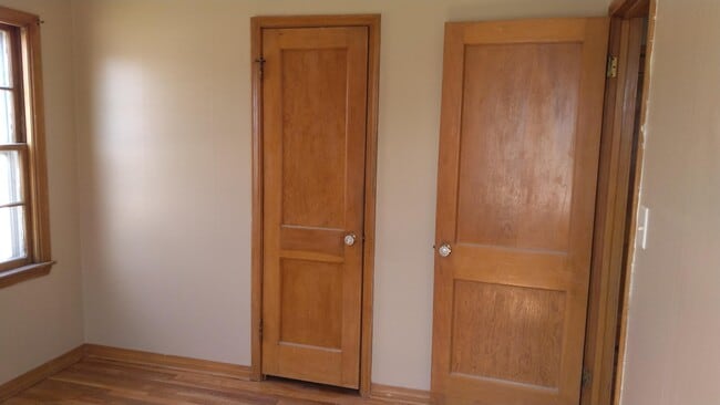 Building Photo - 907 N Grant St