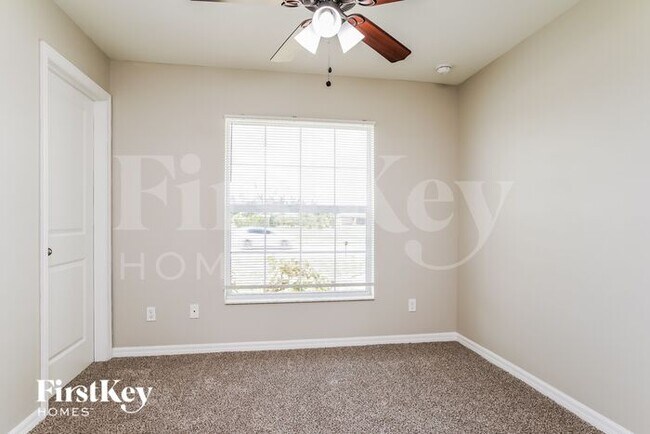 Building Photo - 2013 Embers Pkwy W