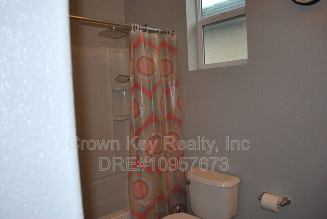 Building Photo - 297 Emory Oak Pl