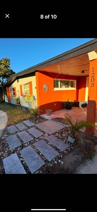 Building Photo - 1203 N Saturn Ave