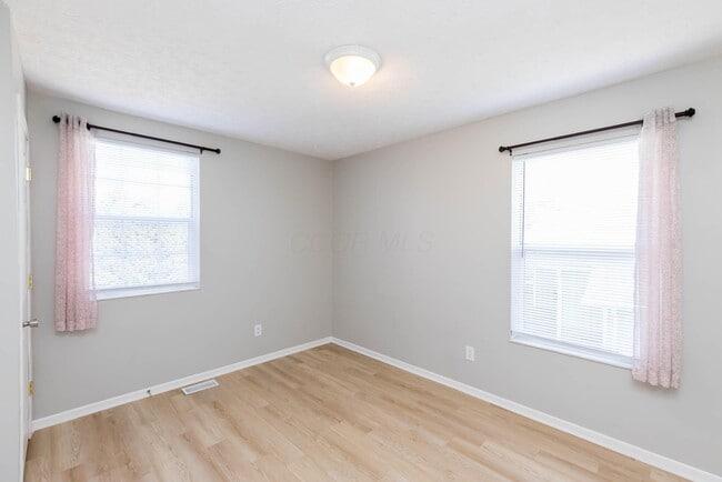 Building Photo - 2439 Sutter Pkwy