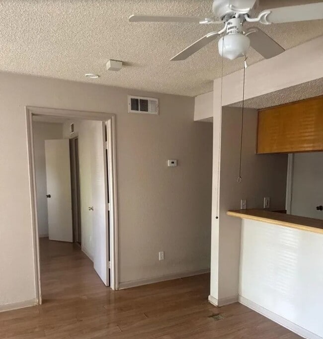 Building Photo - 6108 Abrams Rd