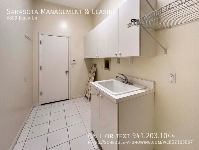 Building Photo - 6809 Erica Ln