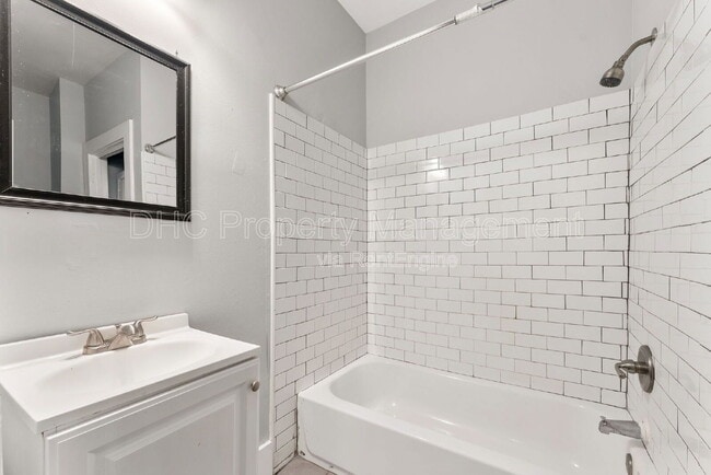 Building Photo - 896 Spencer St NW