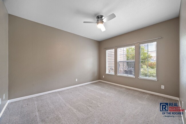 Building Photo - Charming Main Floor Condo in Water Valley