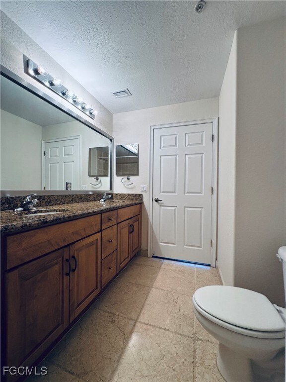 Building Photo - 13100 Bella Casa Cir