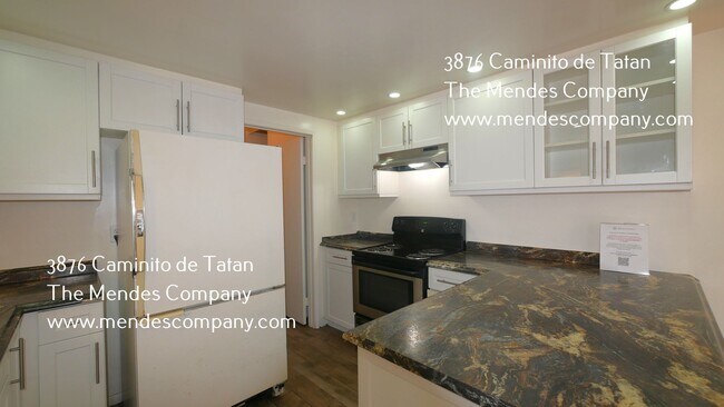 Building Photo - 3876 Caminito De Tatan