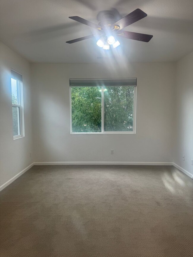Building Photo - Beautiful and Spacious NW Reno Home