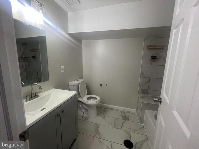 Building Photo - 3031 Shannon Dr