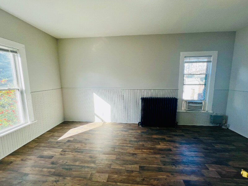 Building Photo - 503 Hanover St