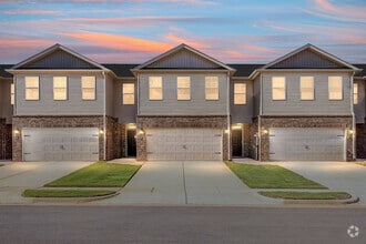 Building Photo - Hidden River Townhomes