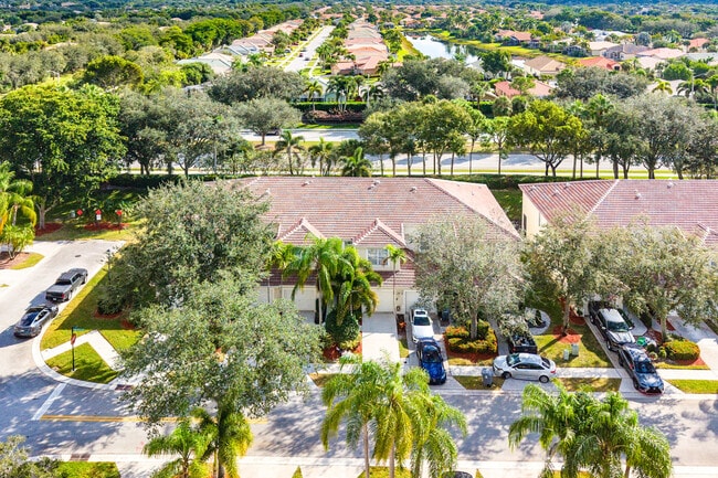 Building Photo - 8024 Briantea Dr