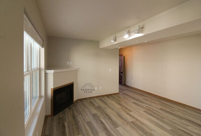 Building Photo - 6405 Chapel Hill Blvd