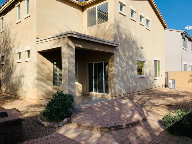 Building Photo - Beautiful Home In Rancho Sahuarita Located...