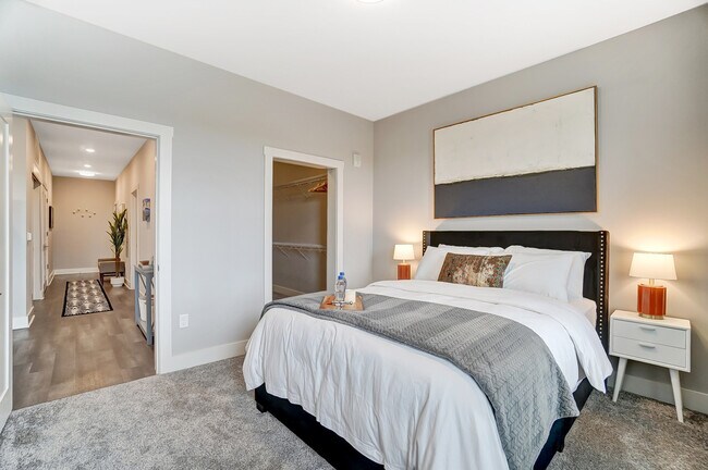 Building Photo - 2875 Olentangy River Rd