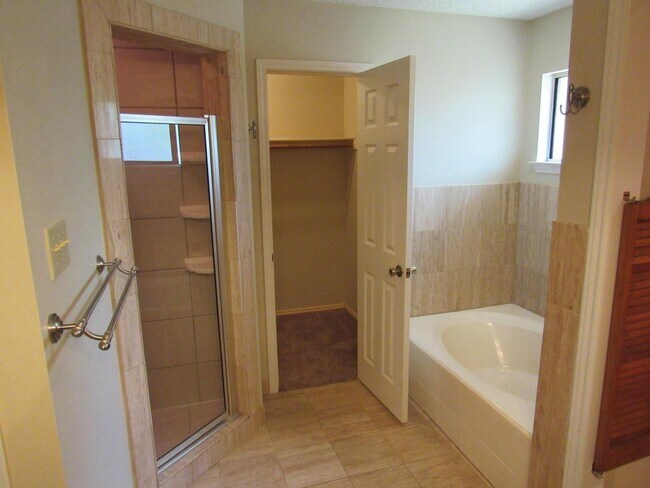 Building Photo - 21130 Malibu Colony