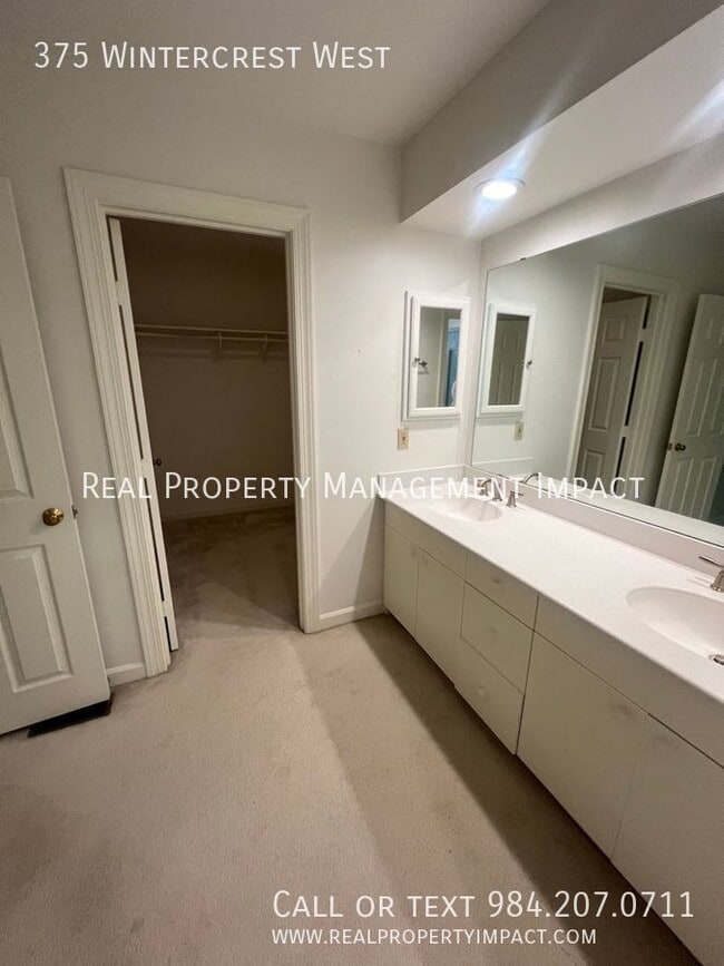 Building Photo - 375 Wintercrest W