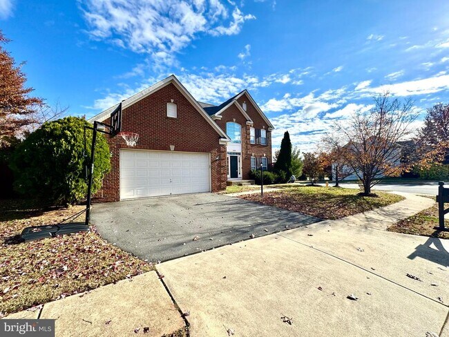 Building Photo - 15000 Onan Ct